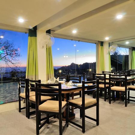 เดอะ ไฮวอลล์ Hotel เดห์ราดุน ภายนอก รูปภาพ